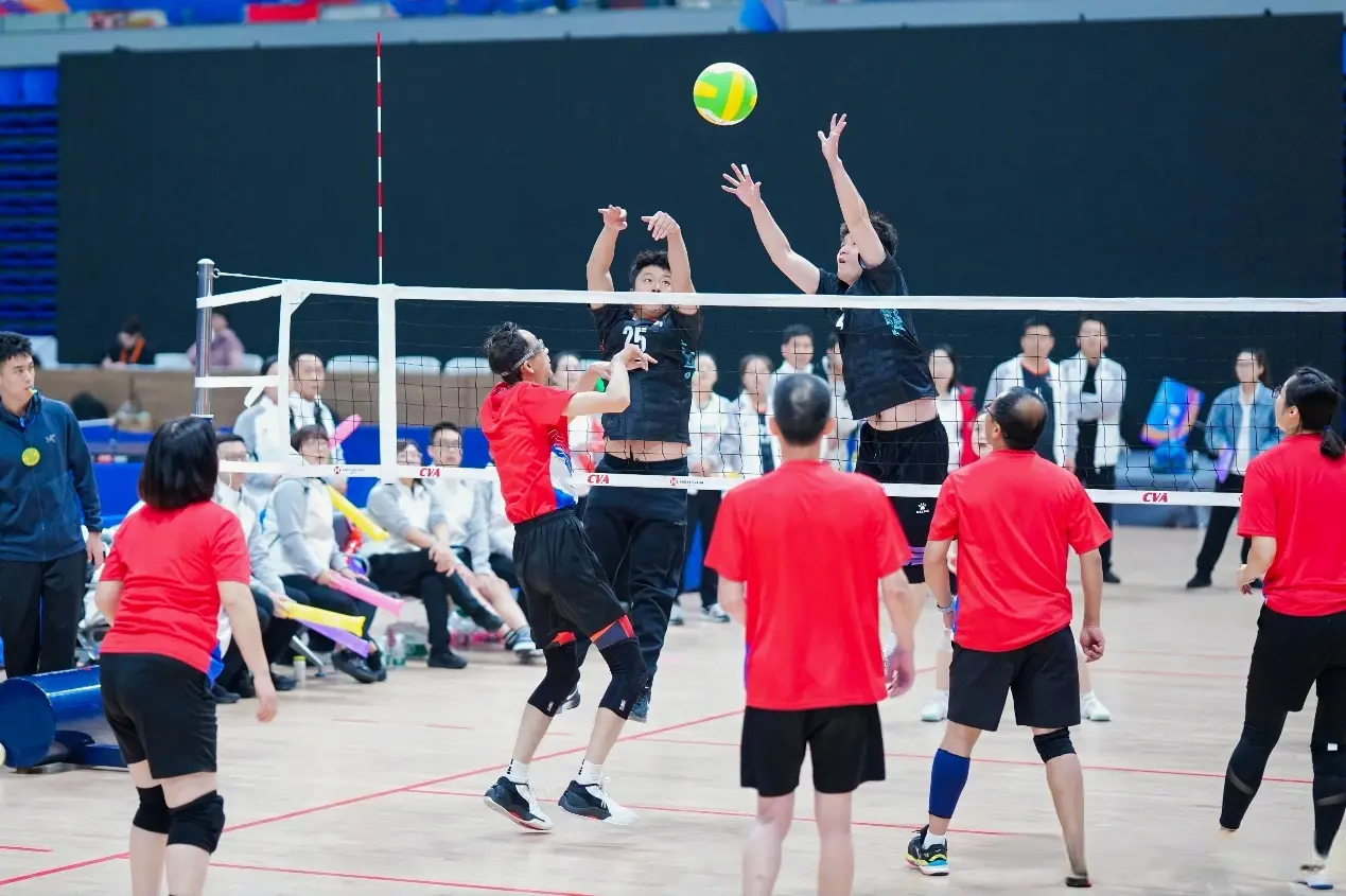 img, cn, 脚蹬地面 img, cn, 脚蹬地面